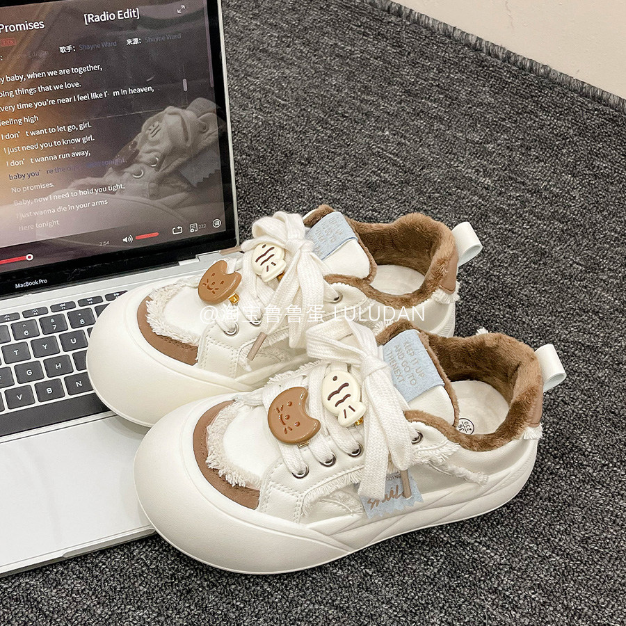 鲁鲁蛋 原创小众加绒板鞋女款2025新款百搭鞋子厚底小白鞋面包鞋,女鞋,休闲板鞋,淘宝优惠券,粉丝福利购,淘宝优惠卷