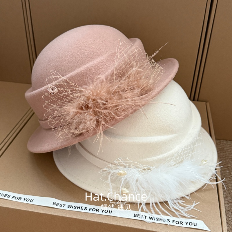 法式优雅羽毛网纱羊毛呢贝雷帽女秋冬复古礼帽时尚名媛白色盆帽潮