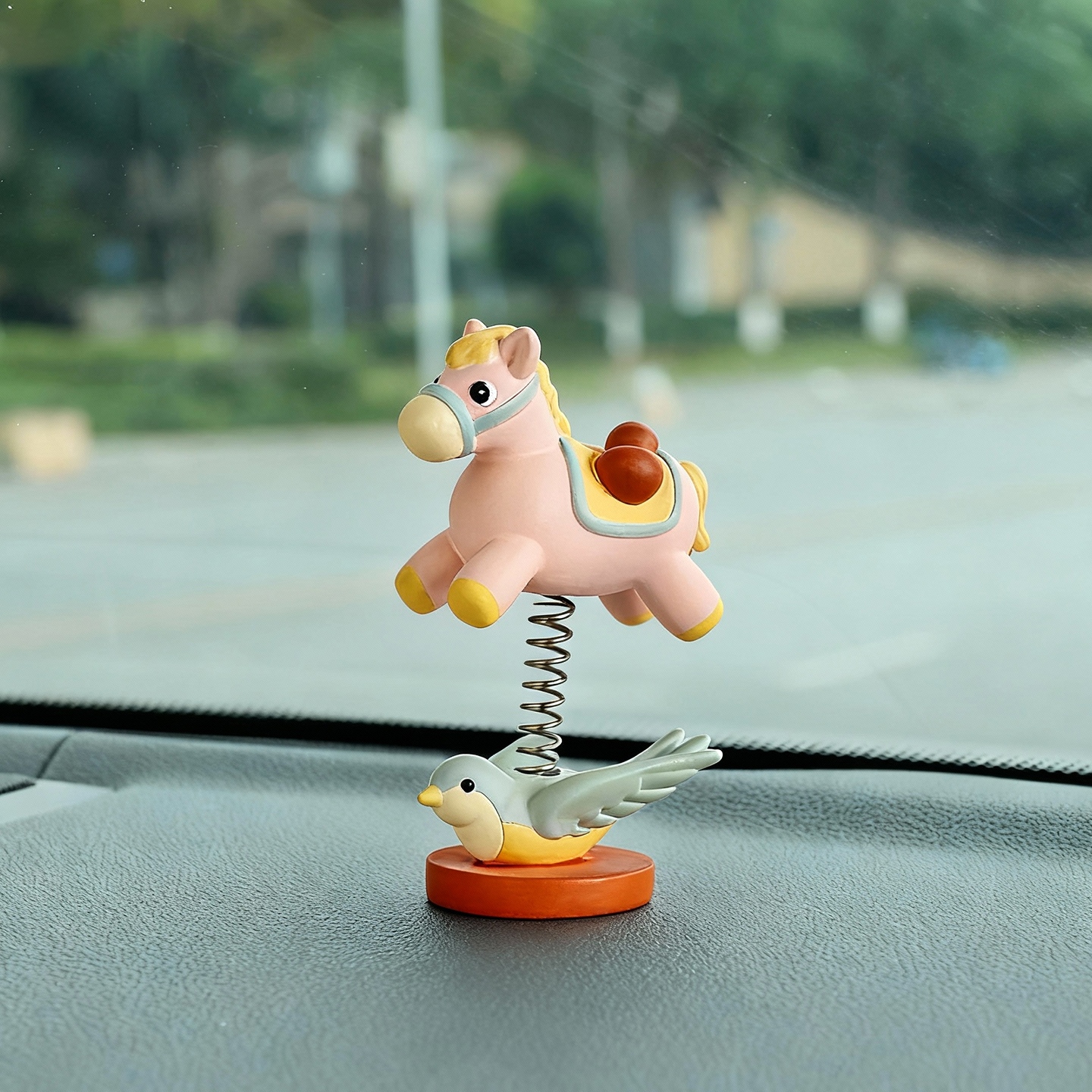 ins风弹簧木马桌面萌趣装饰