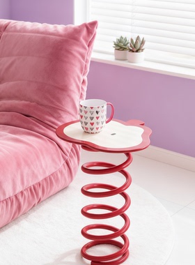 客厅轻奢弹簧造型金属边几摆件