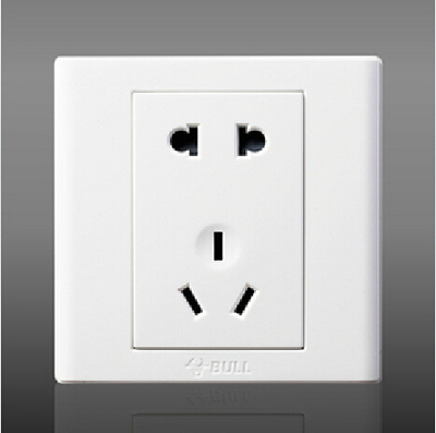 公牛错位五孔86型墙壁开关插座