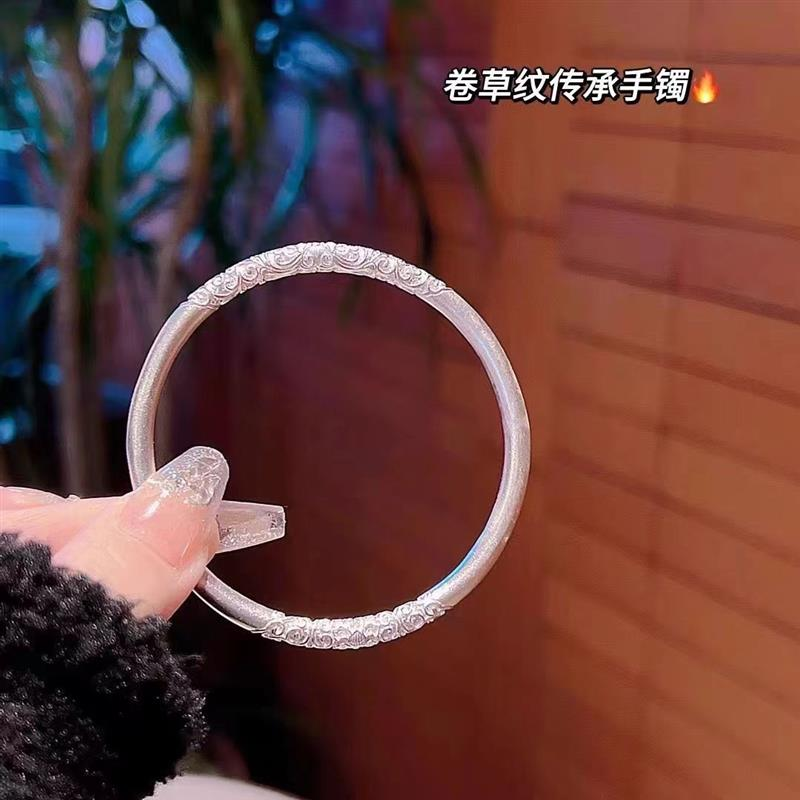 新款卷草纹年轻款送女友礼物银手镯女999足银素圈手环古法纯银潮