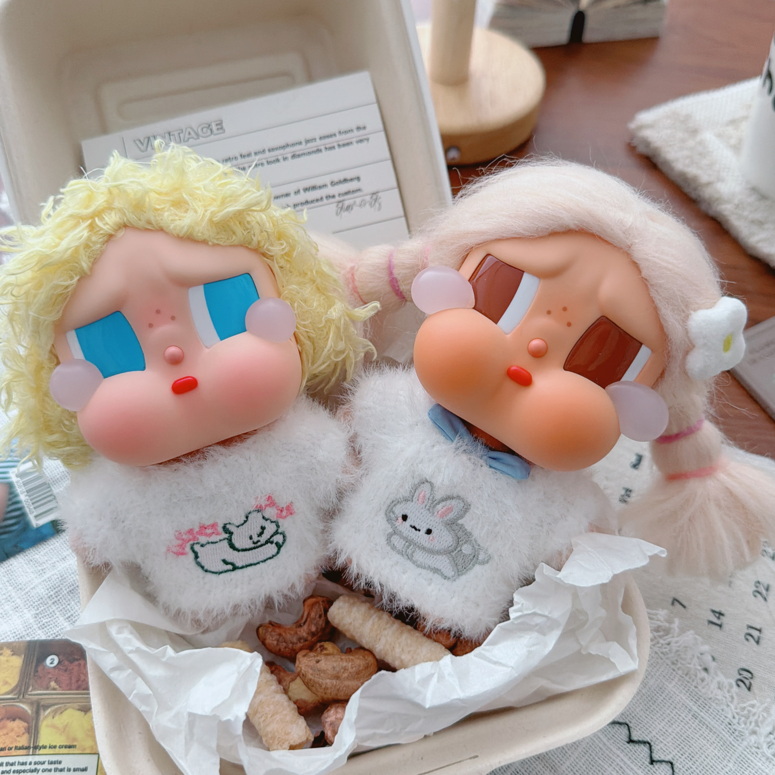 哭娃毛衣搪胶衣服盲盒公仔着替