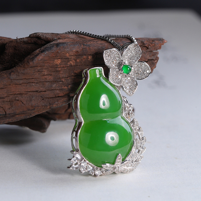 和田玉碧玉苹果绿18K白金 一路生花葫芦项坠 送女友 礼物佳品