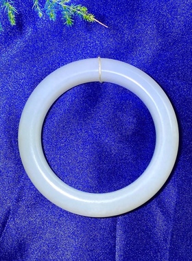 和田玉俄料羊脂白玉手镯56.8圈口油润细腻外圆内平佩戴舒适百搭