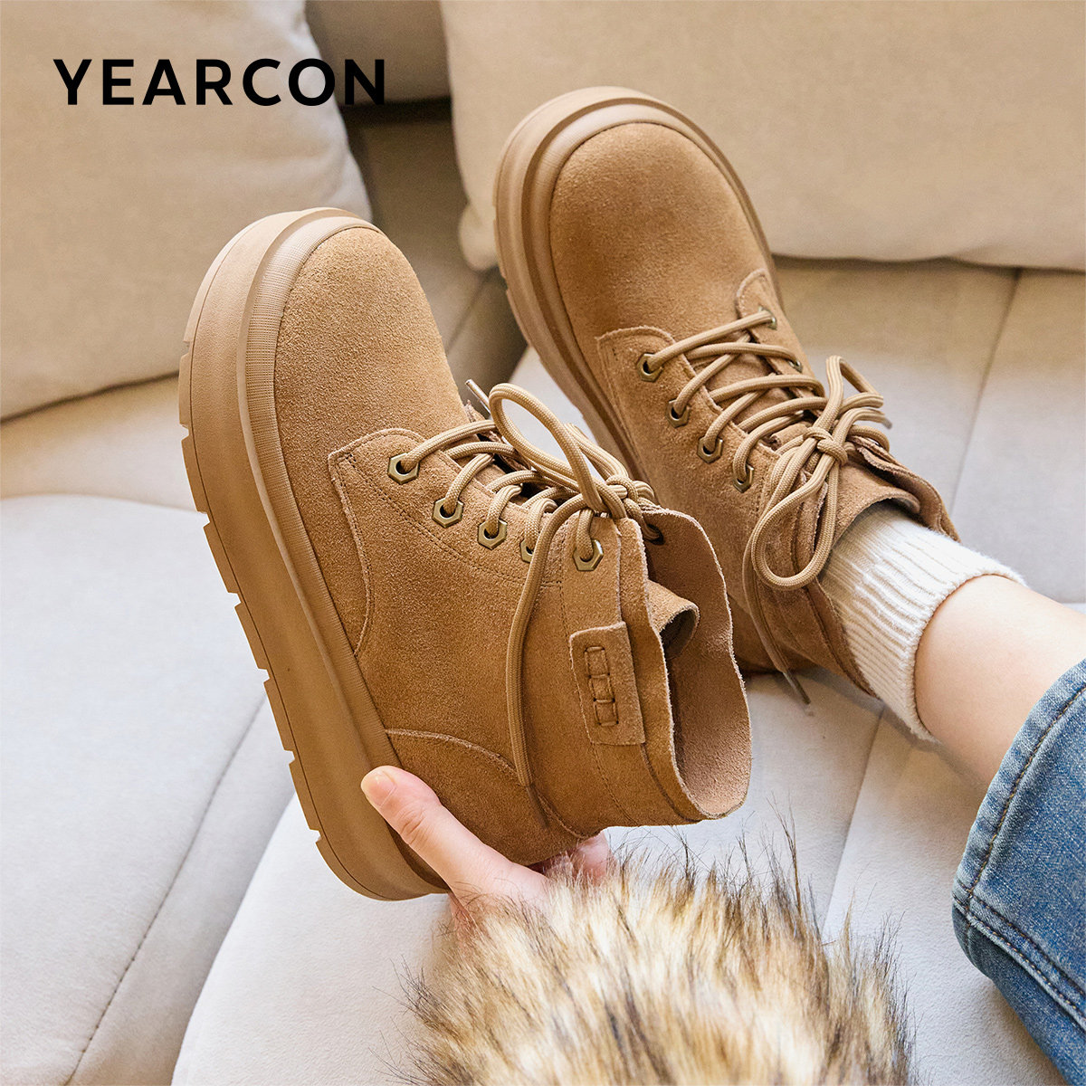 意尔康女鞋2025新款冬季女款马丁靴女加绒加厚软底英伦短靴休闲鞋