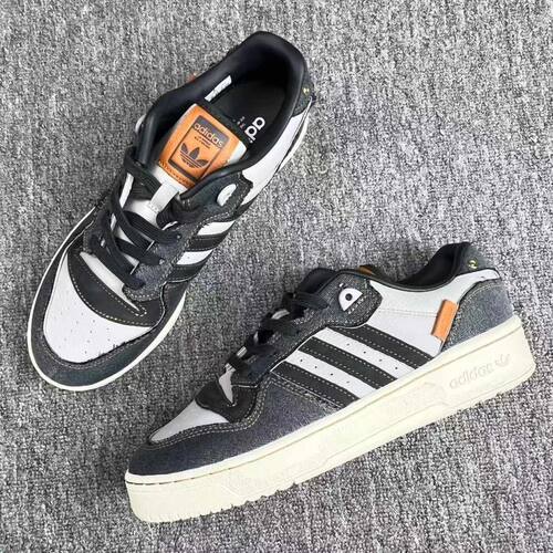 Adidas/阿迪达斯正品三叶草男女同款缓震防滑轻质板鞋IH3294
