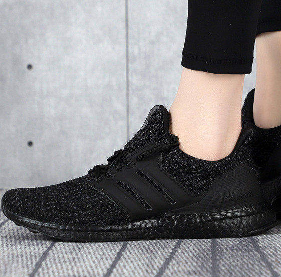 Adidas Ultra Boost4.0 4代 狗年纯白跑鞋AQ0062\6179\F35231