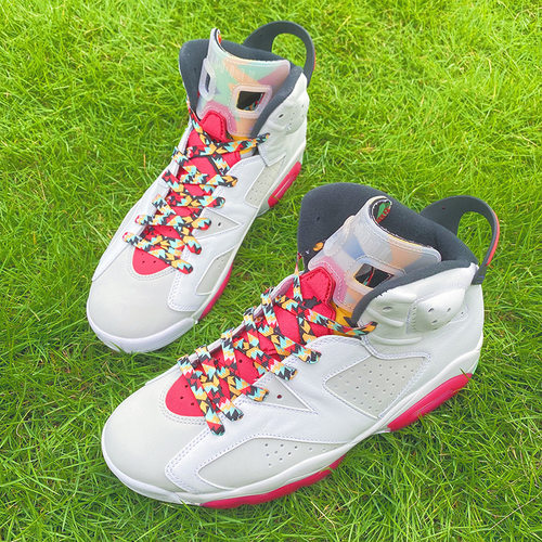 AJ6兔八哥鞋带白红绿黄黑