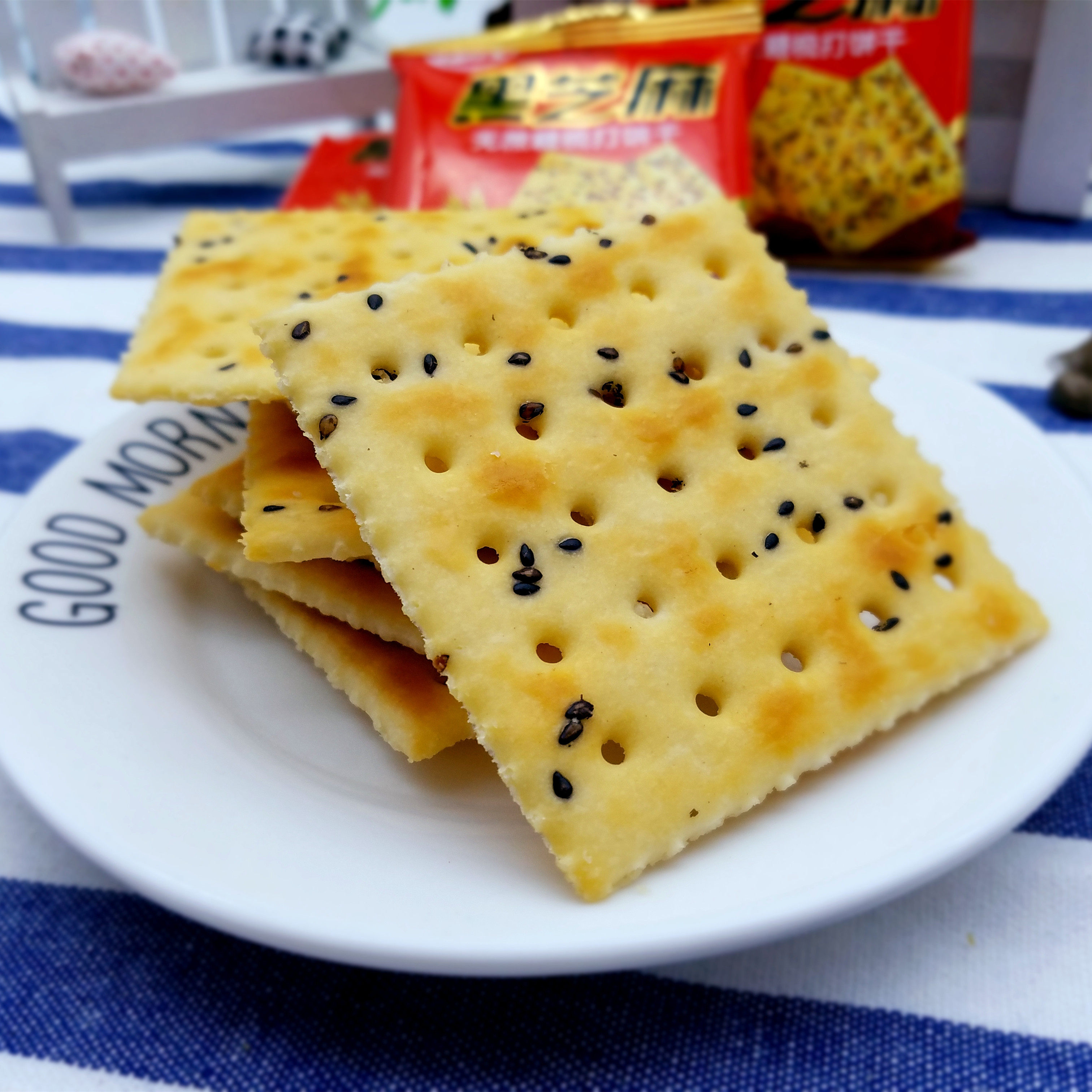 旺成黑芝麻苏打饼干咸味梳打散装无蔗糖食品办公室休闲零食1500g
