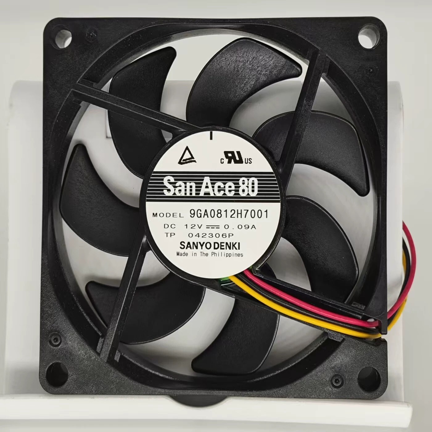 9GA0812H7001 8015  12V   0.09A   山洋风扇  8CM  3线散热风扇