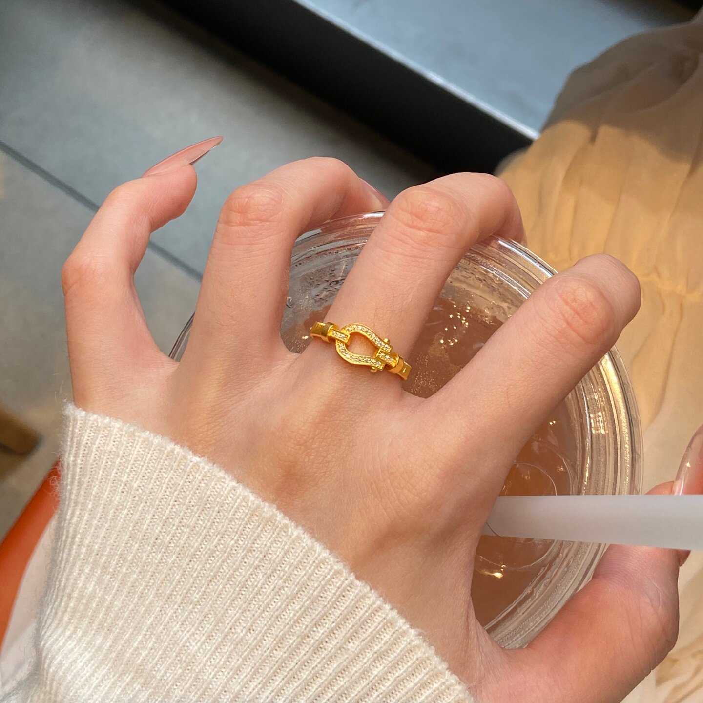 黄金马蹄扣戒指 足金999莫桑钻对戒结婚订婚送女朋友生日礼物情侣