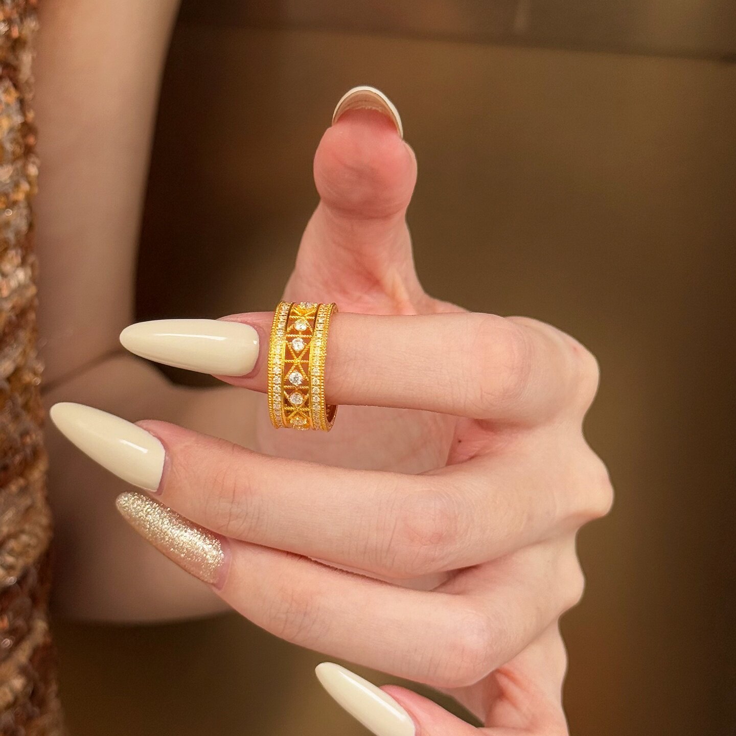 黄金云间织金戒指 足金999莫桑钻对戒结婚订婚送女友生日礼物情侣