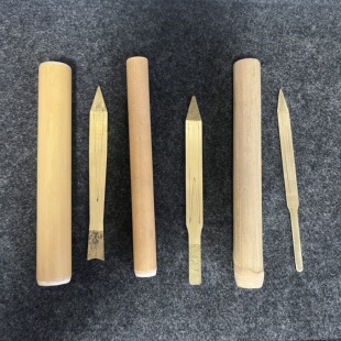 越南铜口弦琴带竹筒二叶三叶鱼形厚铜片