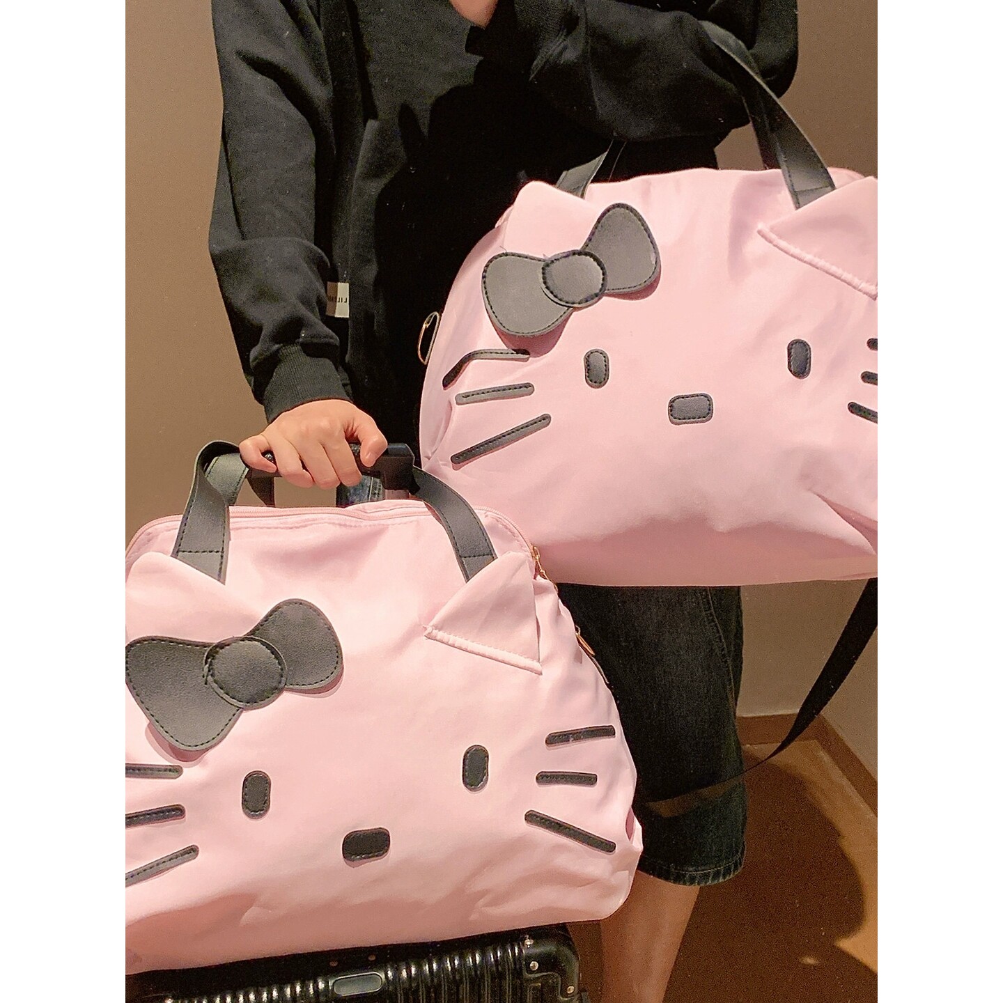 可爱Kitty旅行收纳包可挂行李箱便携大容量手提单肩包学生化妆包