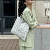 三家菱格八格新款 手提包女大容量单肩包托特包妈咪包健身包