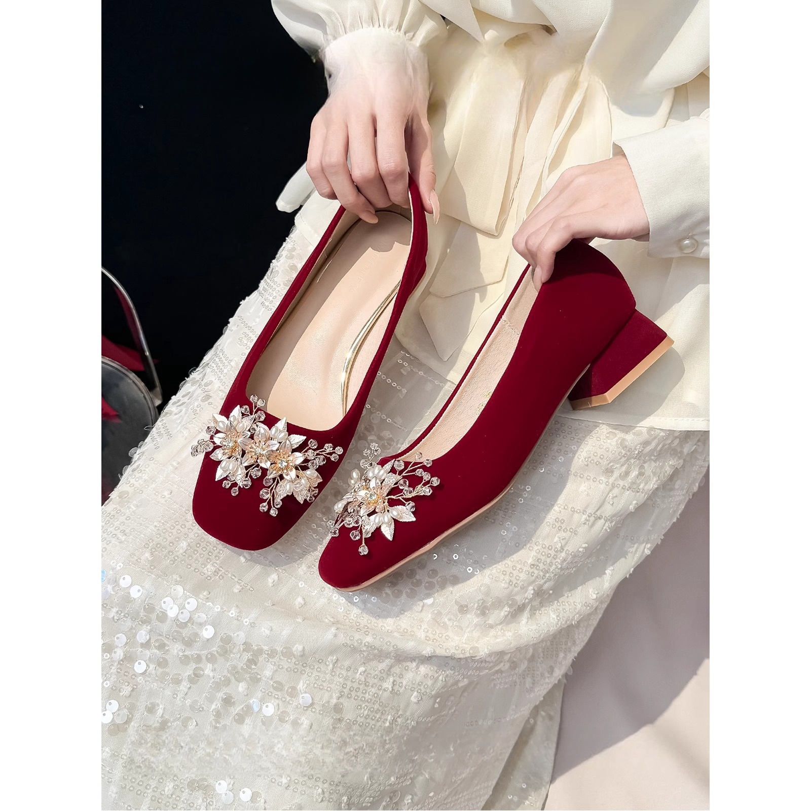 绝美婚鞋2025年新款不累脚单鞋