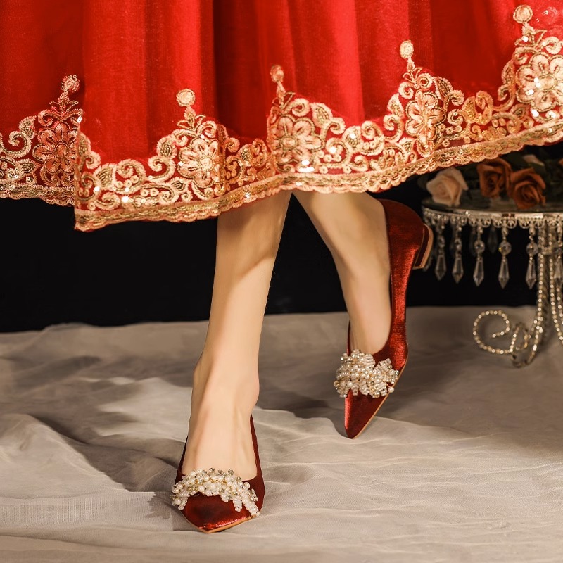 秀禾服新娘结婚鞋中式订婚敬酒鞋