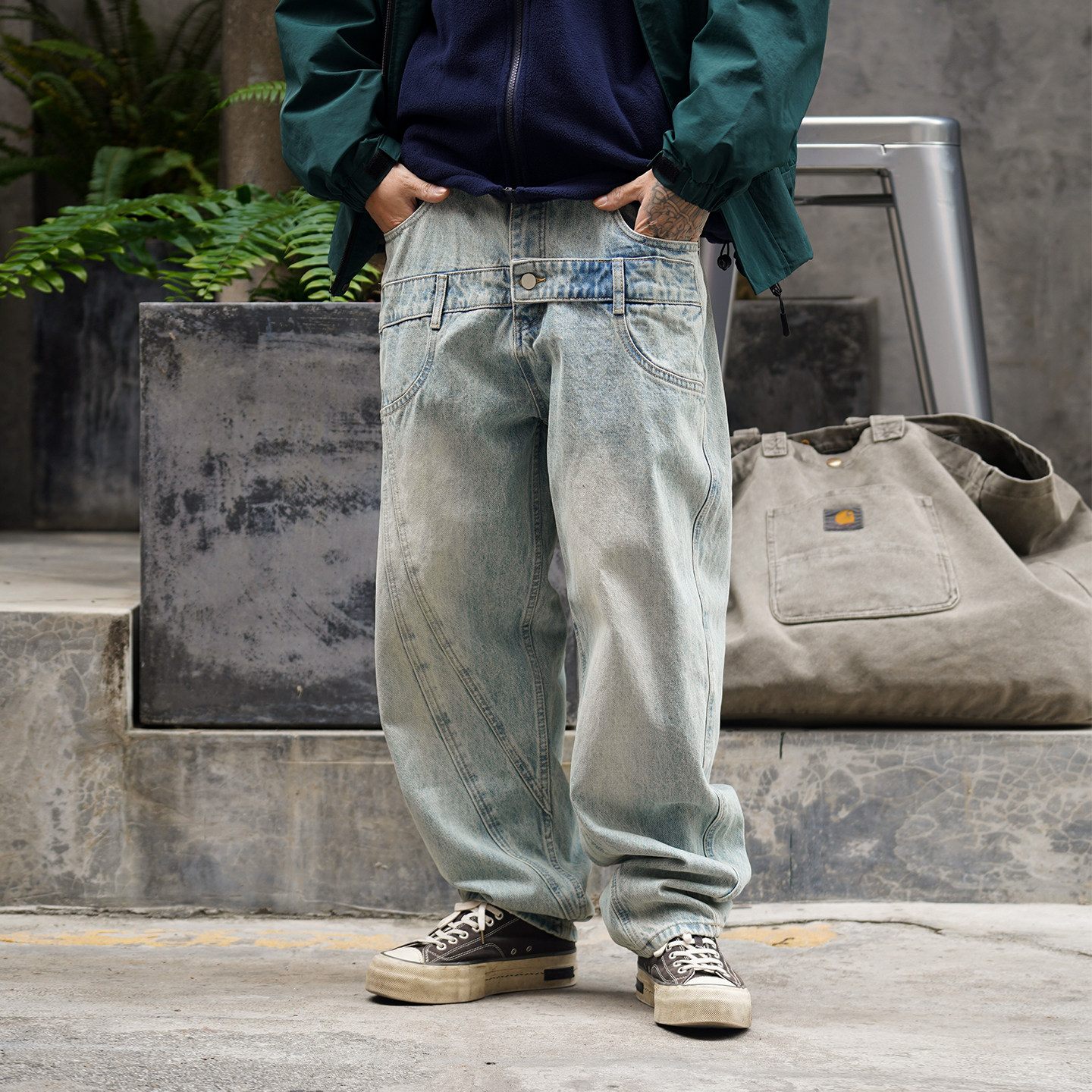 日系复古水洗做旧宽松直筒牛仔裤