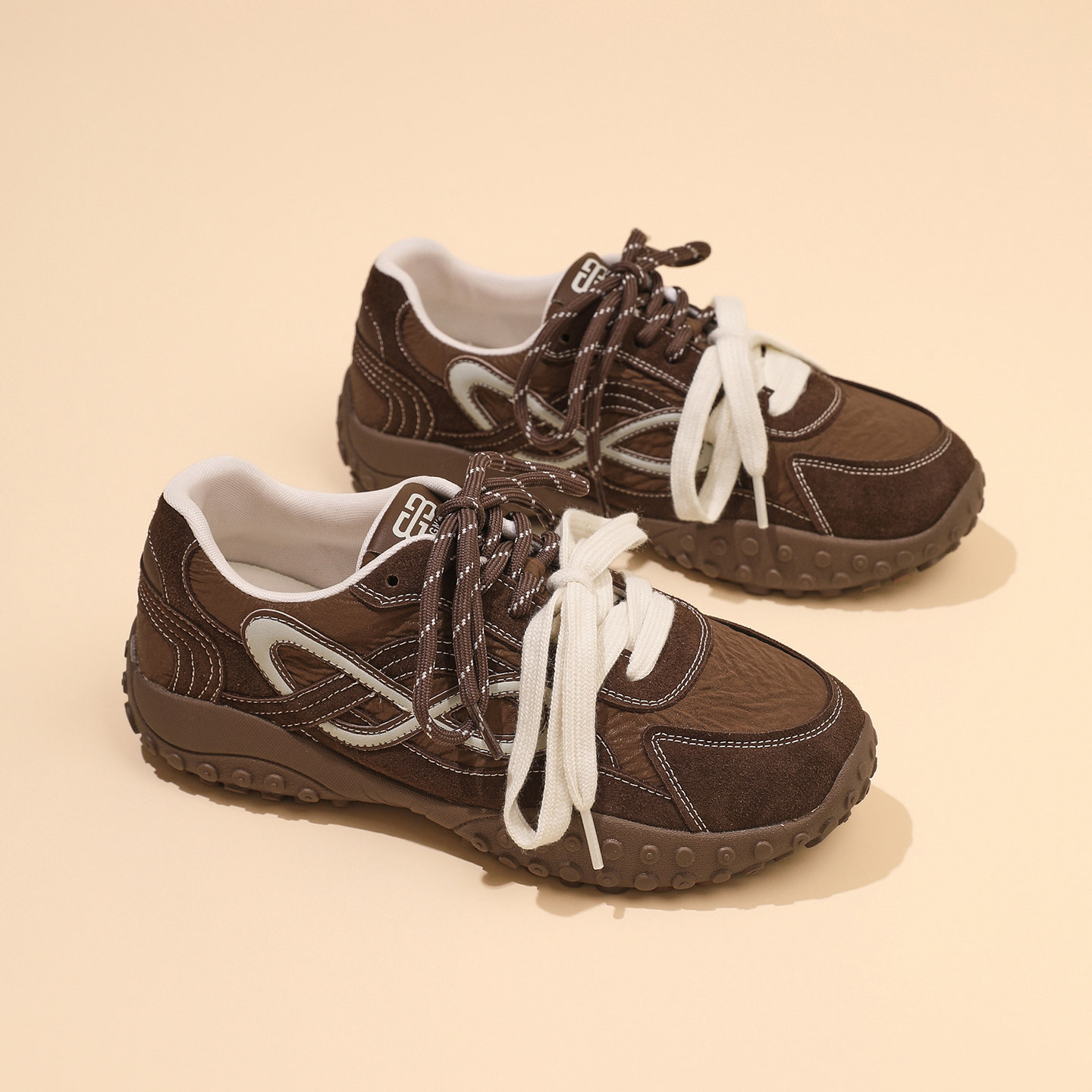 小众设计感真皮德鞋女2025秋季新款超火复古平底阿甘鞋运动板鞋