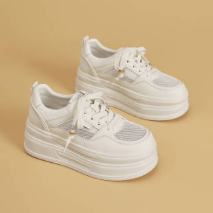 真皮透气网面小白鞋女2026夏季新款轻便不累脚软底显瘦休闲板鞋