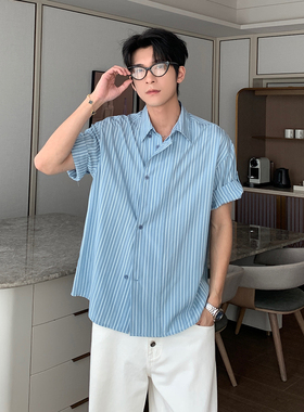 Hualun超好看蓝色复古日系条纹衬衫男生短袖上衣男款潮牌休闲衬衣