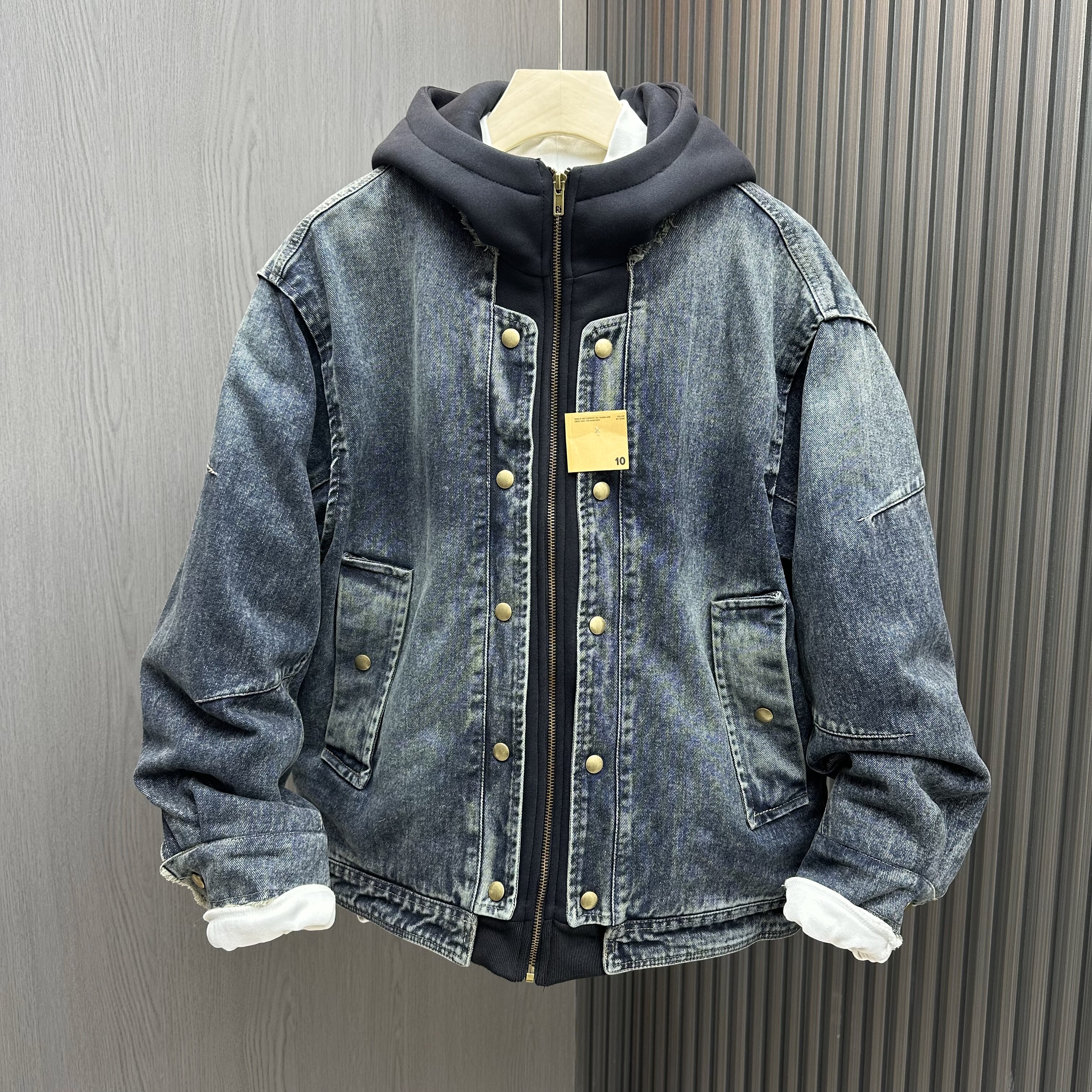 冬季新款牛仔拼接假两件加厚羽绒服潮流宽松连帽情侣白鸭绒男外套