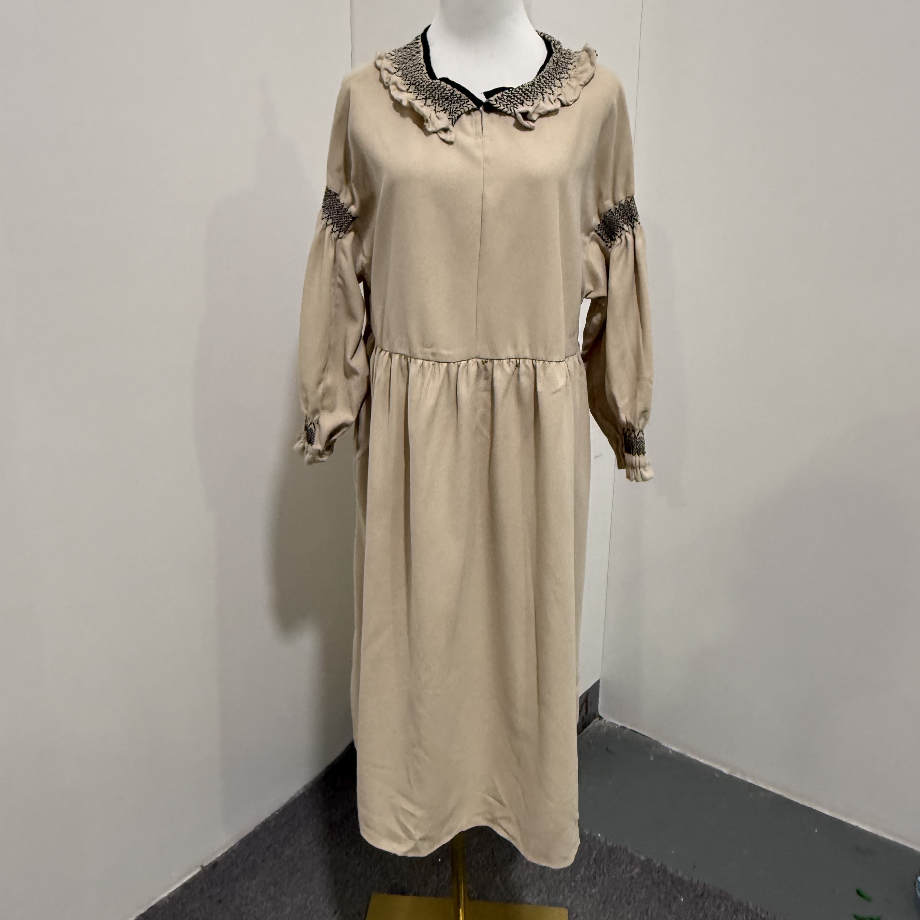 M4005春秋新款森系女荷叶花边圆领长袖连衣裙宽松百搭文艺刺绣