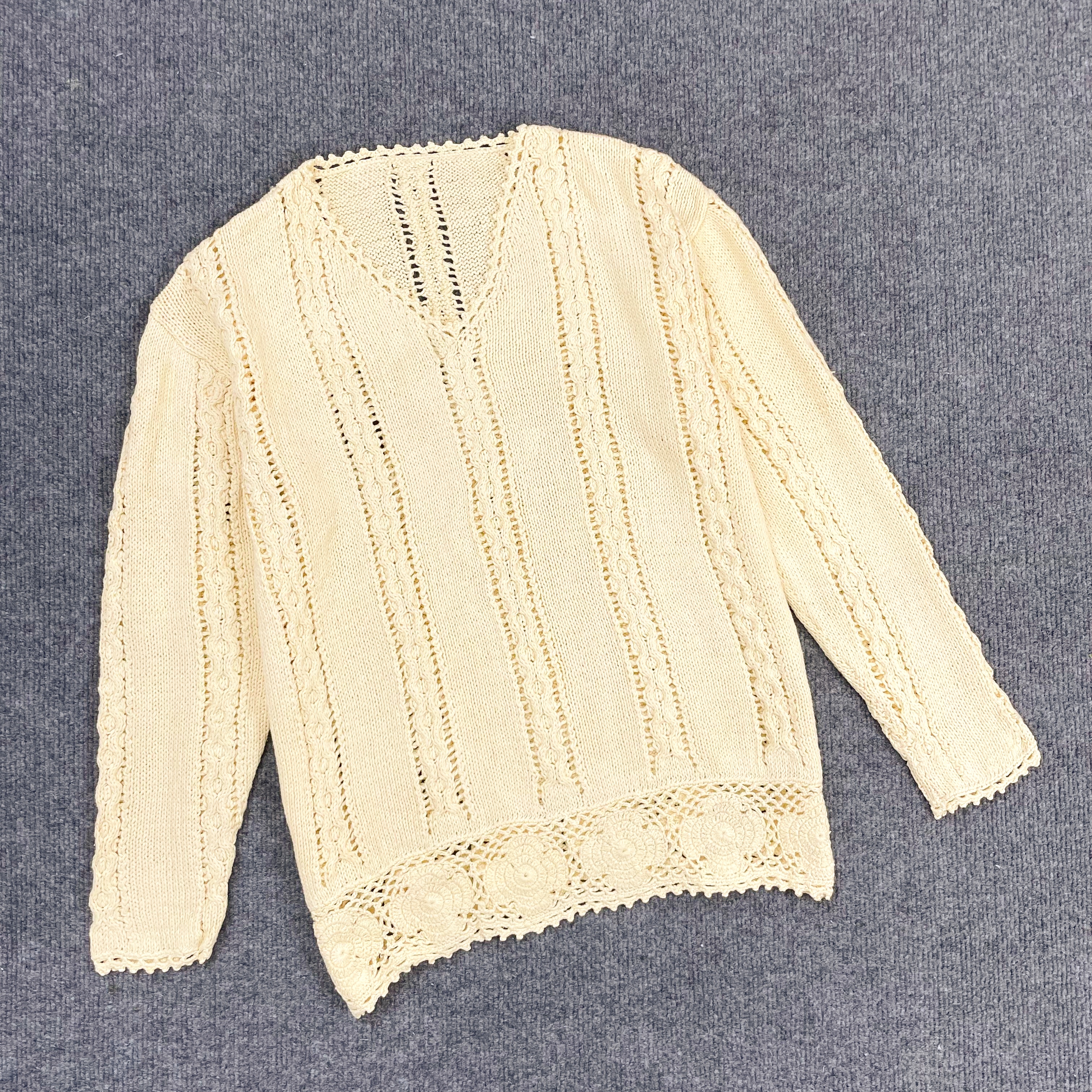 J4002时髦镂空女慵懒风毛衣2025秋新款复古手工钩花宽松V领针织衫