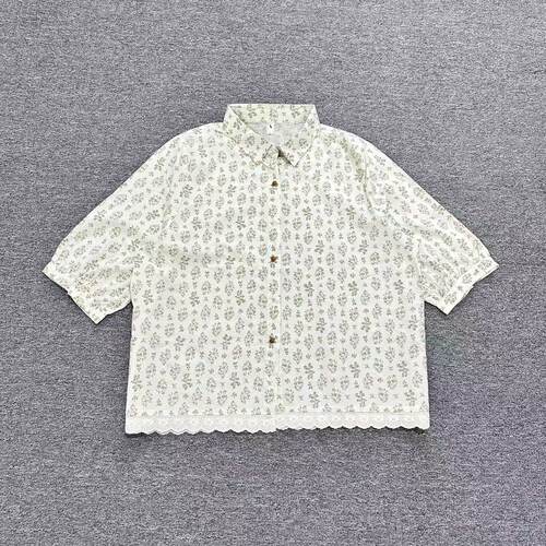 M3076新款清新碎花翻领棉衬衫蕾丝拼接下摆宽松衬衣