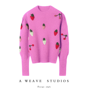 女羊绒毛衣秋冬加厚 纯手工钩花草莓半高领羊绒衫 颜值版 型绝绝子