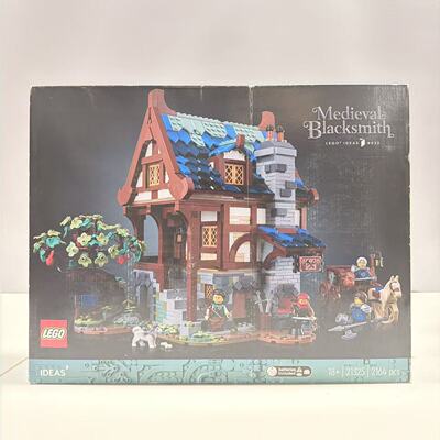 （全新）LEGO乐高21325中世纪铁匠铺男女孩拼搭益智积木玩具