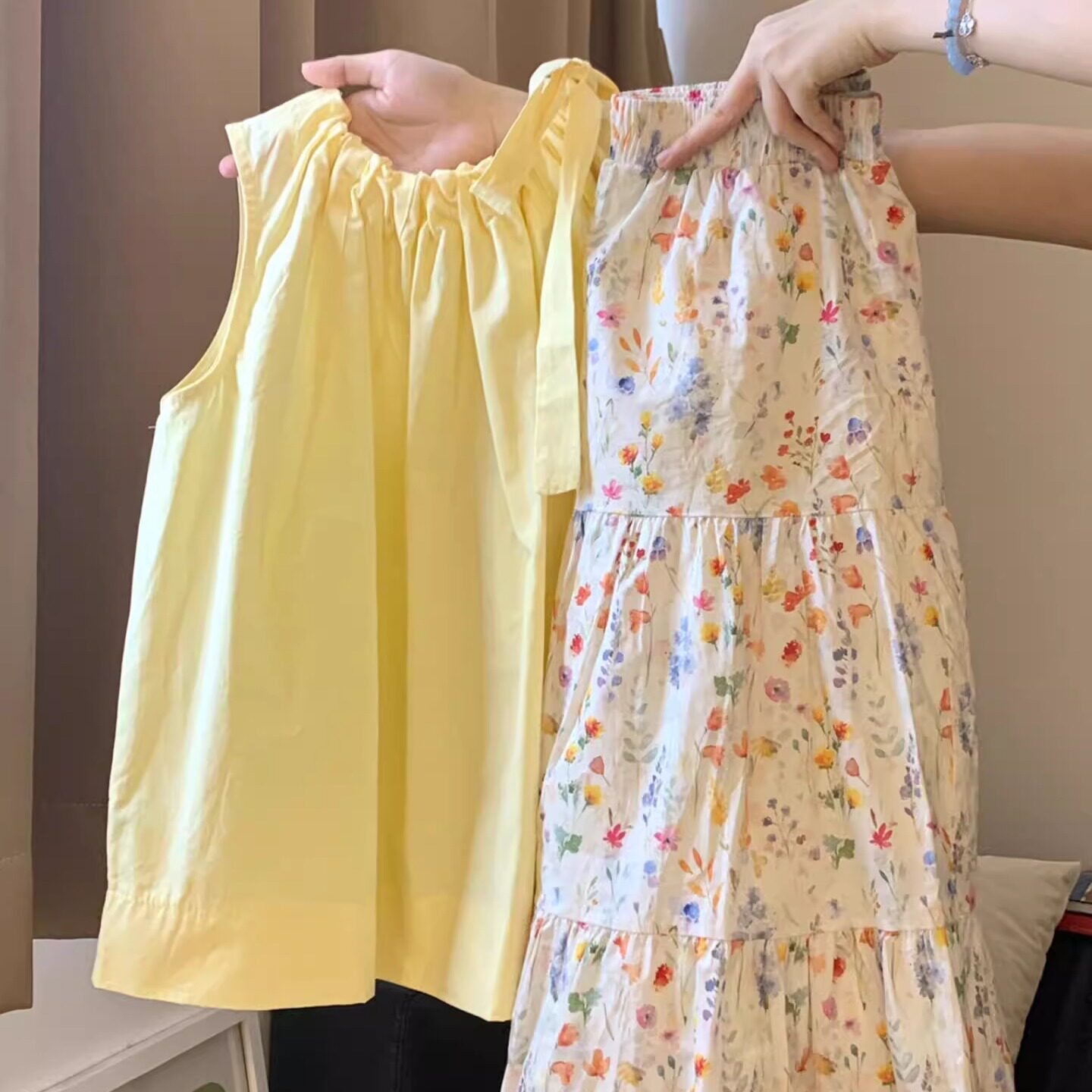 法式背心衬衫女夏季外穿绝美超好看露肩无袖上衣碎花半身裙子套装