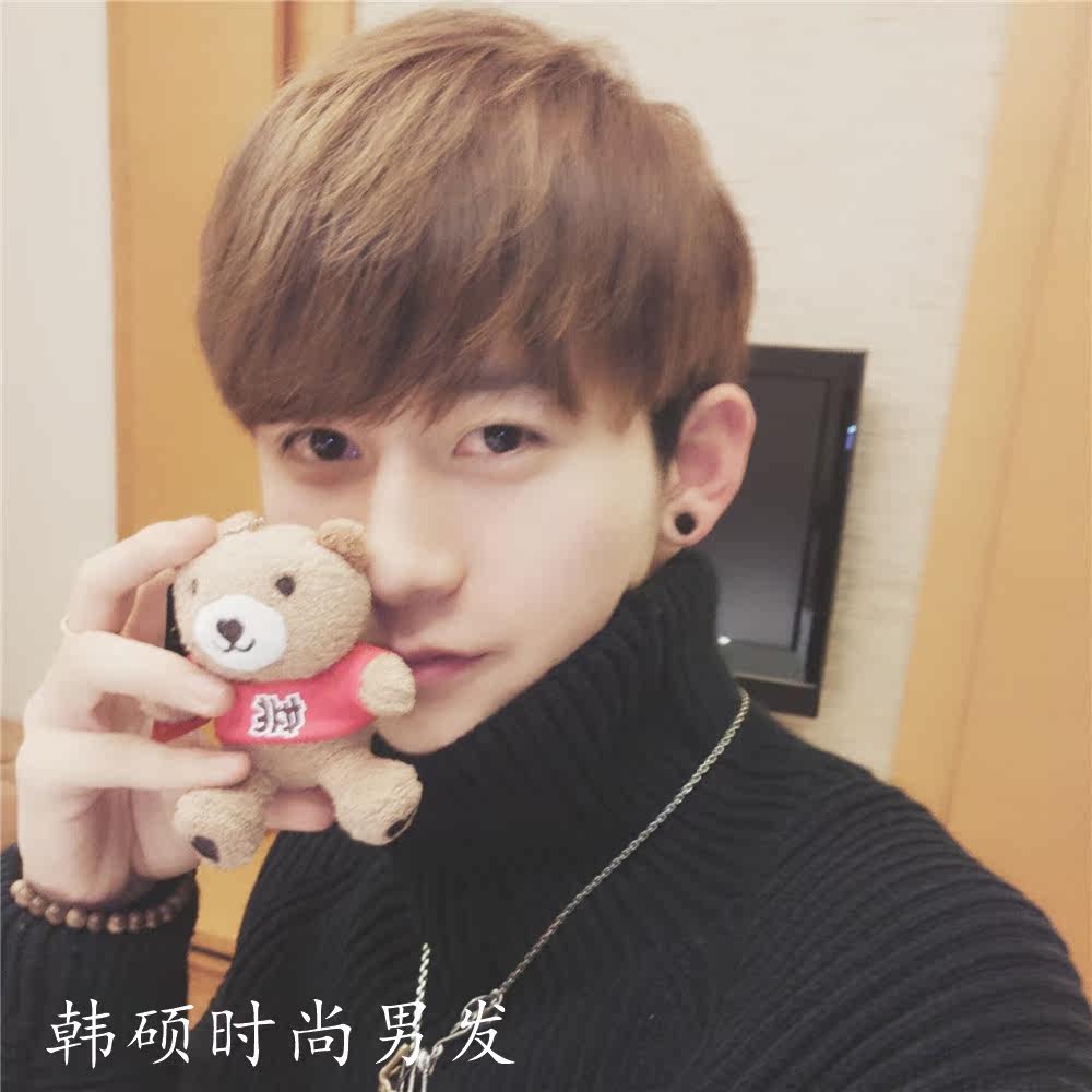 Perruque cheveux raides Court - Ref 2612756 Image 4