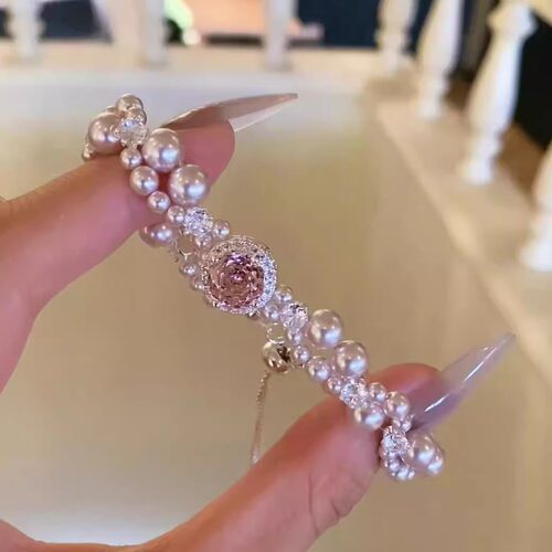曼塔玫瑰法式珍珠手链女温柔粉色轻奢小众锆石抽拉串珠手串手饰