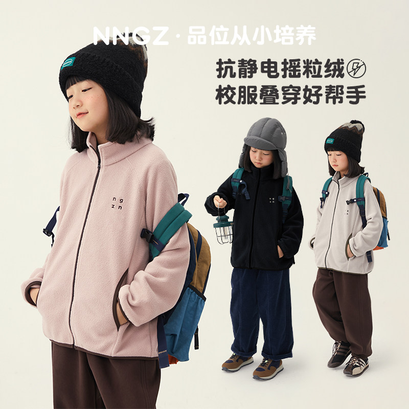秋季设计感小刺绣卫衣图片