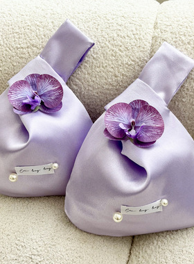 手提花朵装饰包紫色郁金香伴手礼珍珠蝴蝶兰38女神节礼物袋手腕包