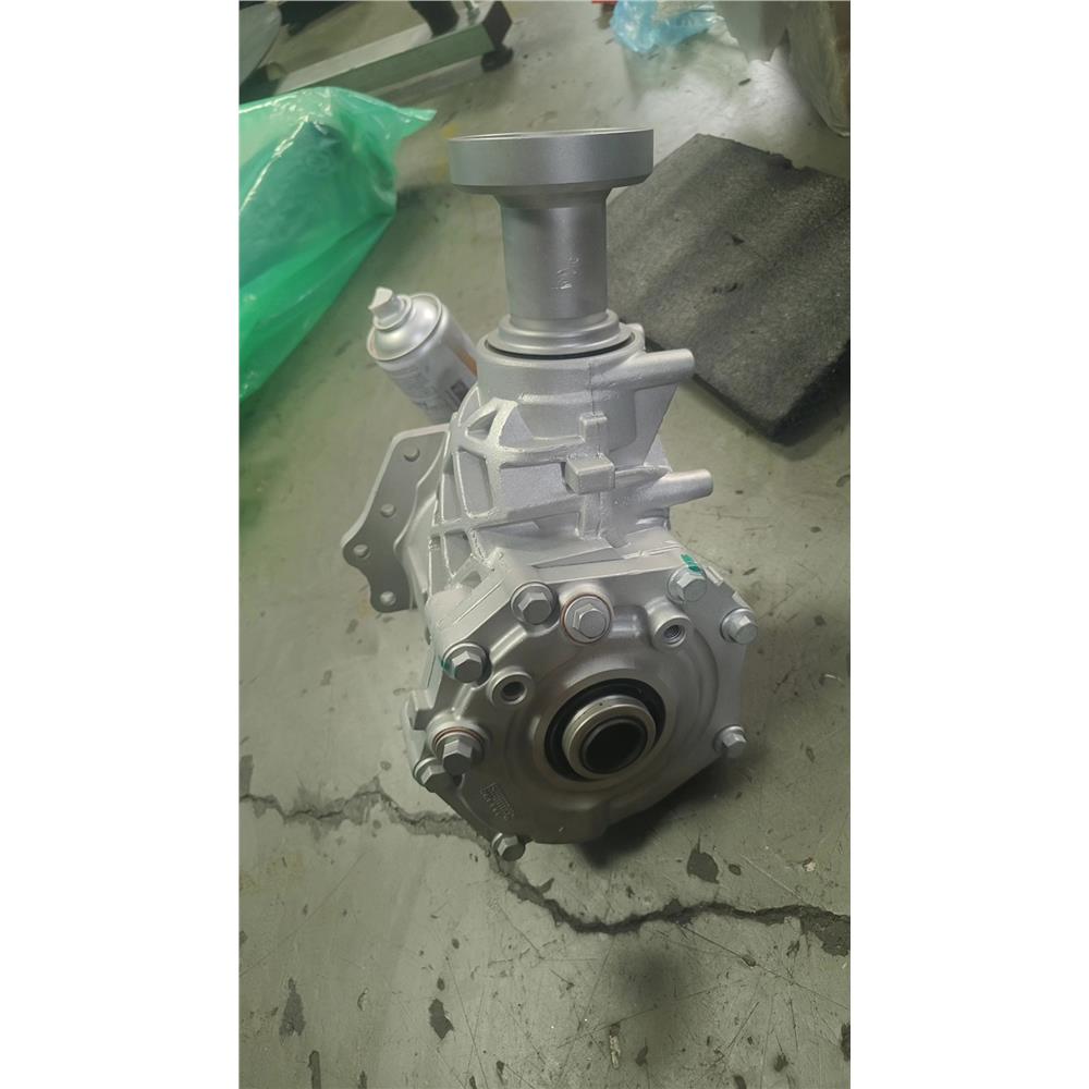 适用路虎极光前差速器发