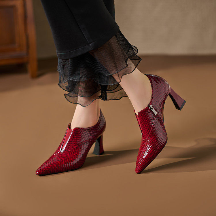 2026法式深口单鞋女春秋新款真皮尖头复古通勤粗跟百搭高跟鞋,女鞋,深口单鞋,淘宝优惠券,粉丝福利购,淘宝优惠卷