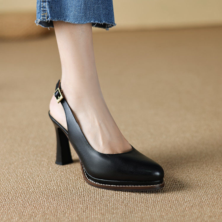 2026法式复古真皮黑色防水台一字扣高跟鞋女夏粗跟包头凉鞋