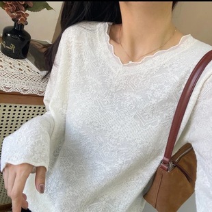 V领钩花镂空上衣打底衫女