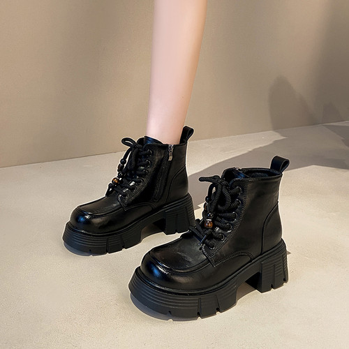 2025新款马丁靴女秋冬女靴