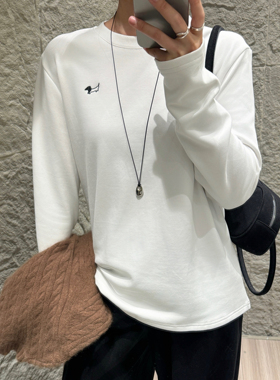 DW2025秋冬季洋气百搭圆领加绒长袖刺绣小狗叠穿白色棉T恤女8088