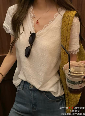 蕾丝拼接短袖T恤女夏季新款设计感条纹肌理感宽松休闲V领上衣7770