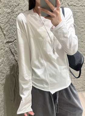 DW2025秋季设计感不规则圆领洋气百搭简约长袖T恤女打底衫7524