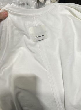 经典单穿的小白韩国设计款后背标签拼缝宽松百搭长袖T恤女7449