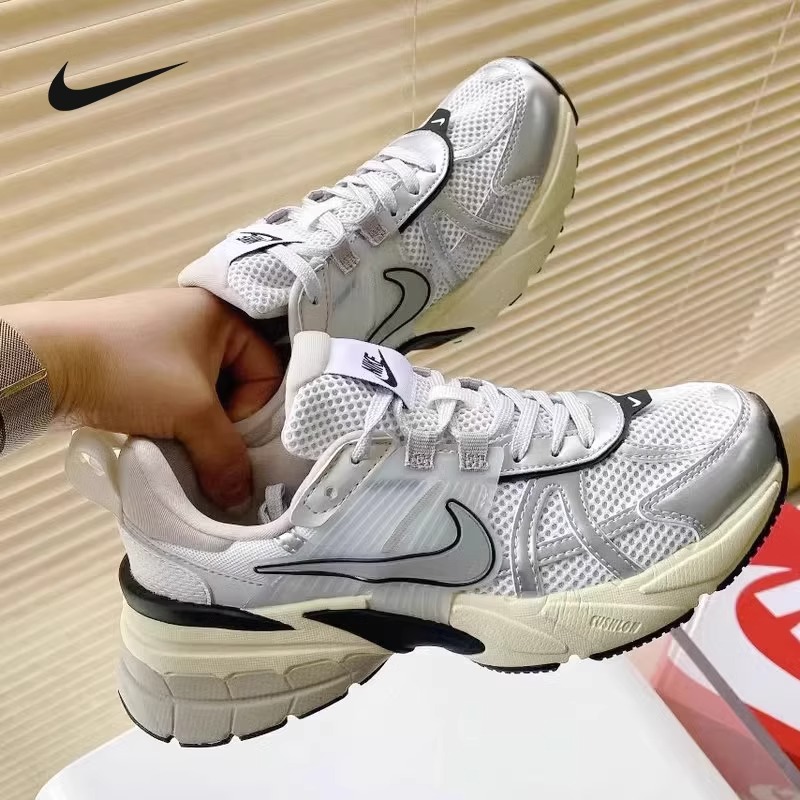 Nike耐克新款V2K RUN白银复古厚底机能休闲跑步老爹鞋FD0736-100