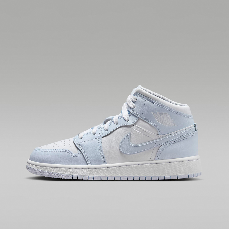 耐克Jordan新款男女AJ1板鞋大童运动鞋中帮缓震篮球鞋FD8780-400