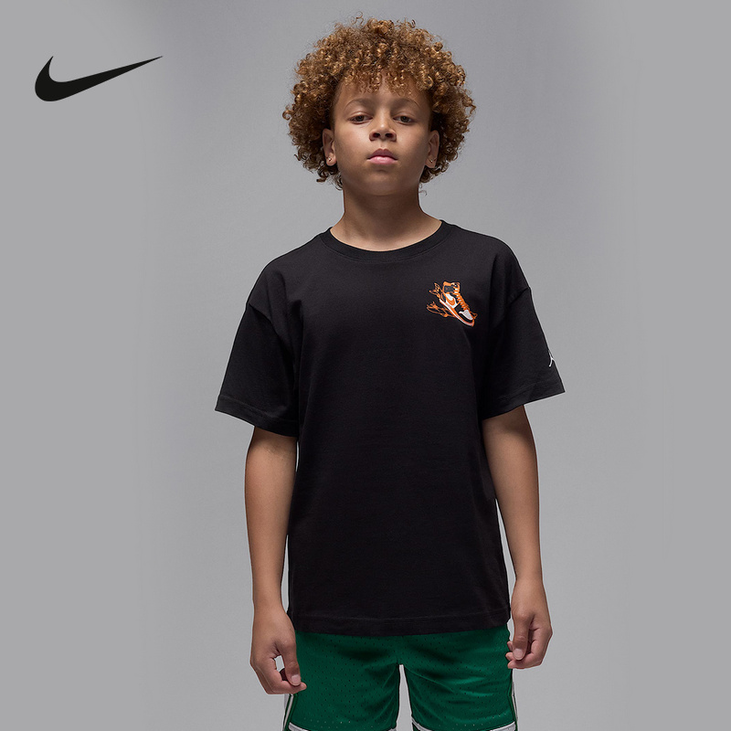 Nike耐克男童夏新款舒适宽松百搭透气运动休闲短袖T恤IO2294-010