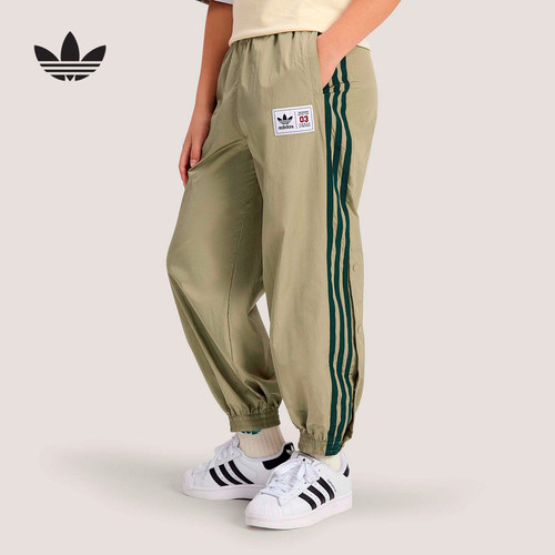 adidas阿迪达斯大童三叶草篮球运动裤侧边可开衩梭织长裤 KG3322